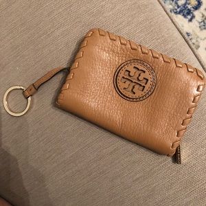 Good condition Tory Burch Tan Keychain Card Holder